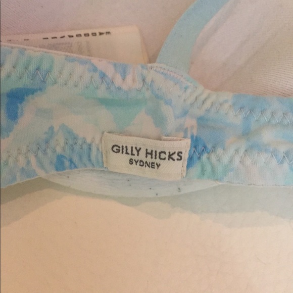 **SOLD**Gilly Hicks Demi Bra - Picture 4 of 5